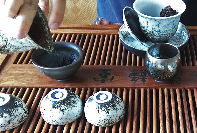 Infusor de té infusiona y filtra todo tipo de tisanas y tés - La